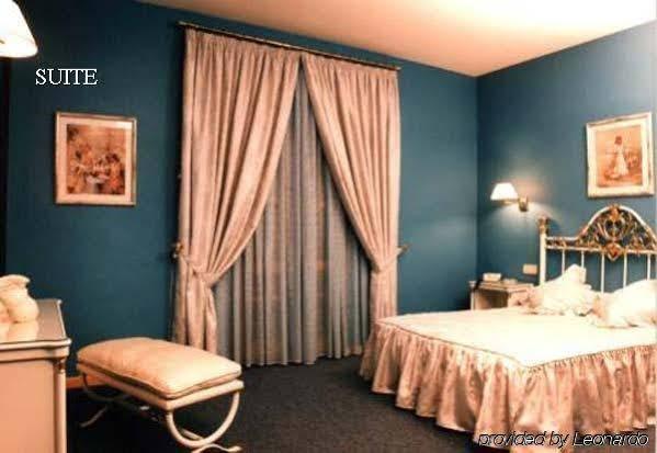 Hotel Zodiaco บายเลน ภายนอก รูปภาพ