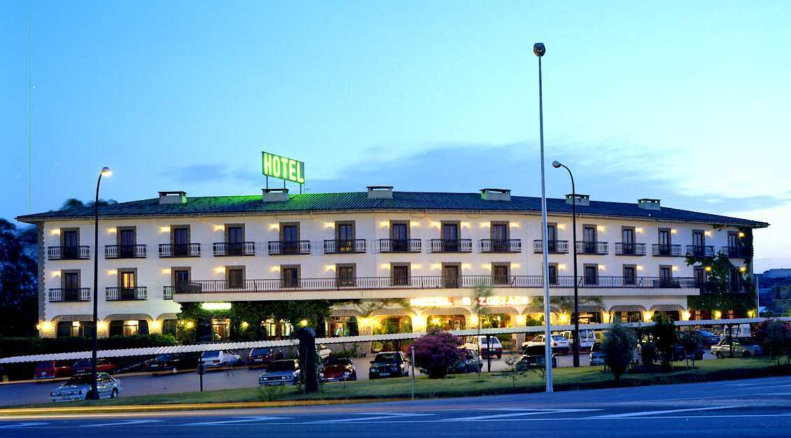 Hotel Zodiaco บายเลน ภายนอก รูปภาพ
