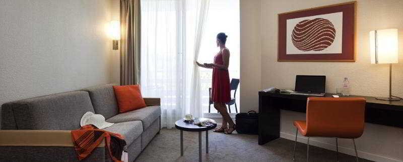 Hotel Zodiaco บายเลน ภายนอก รูปภาพ