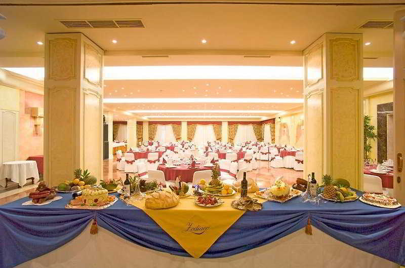 Hotel Zodiaco บายเลน ภายนอก รูปภาพ